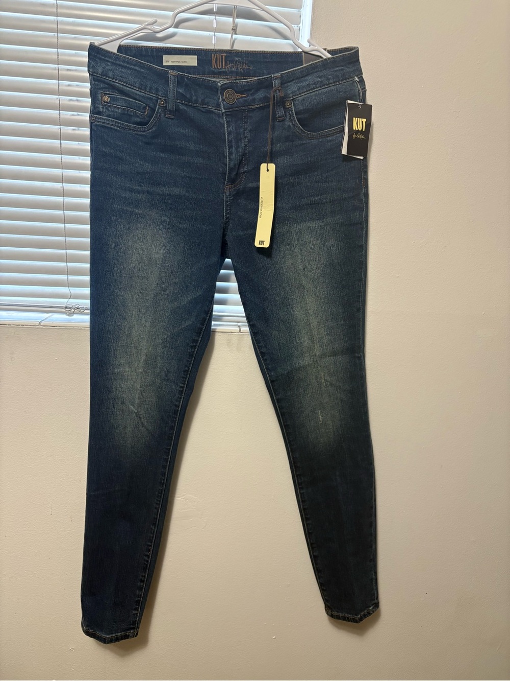 NWT Kut from the Kloth Indigo Wash Skinny Jeans